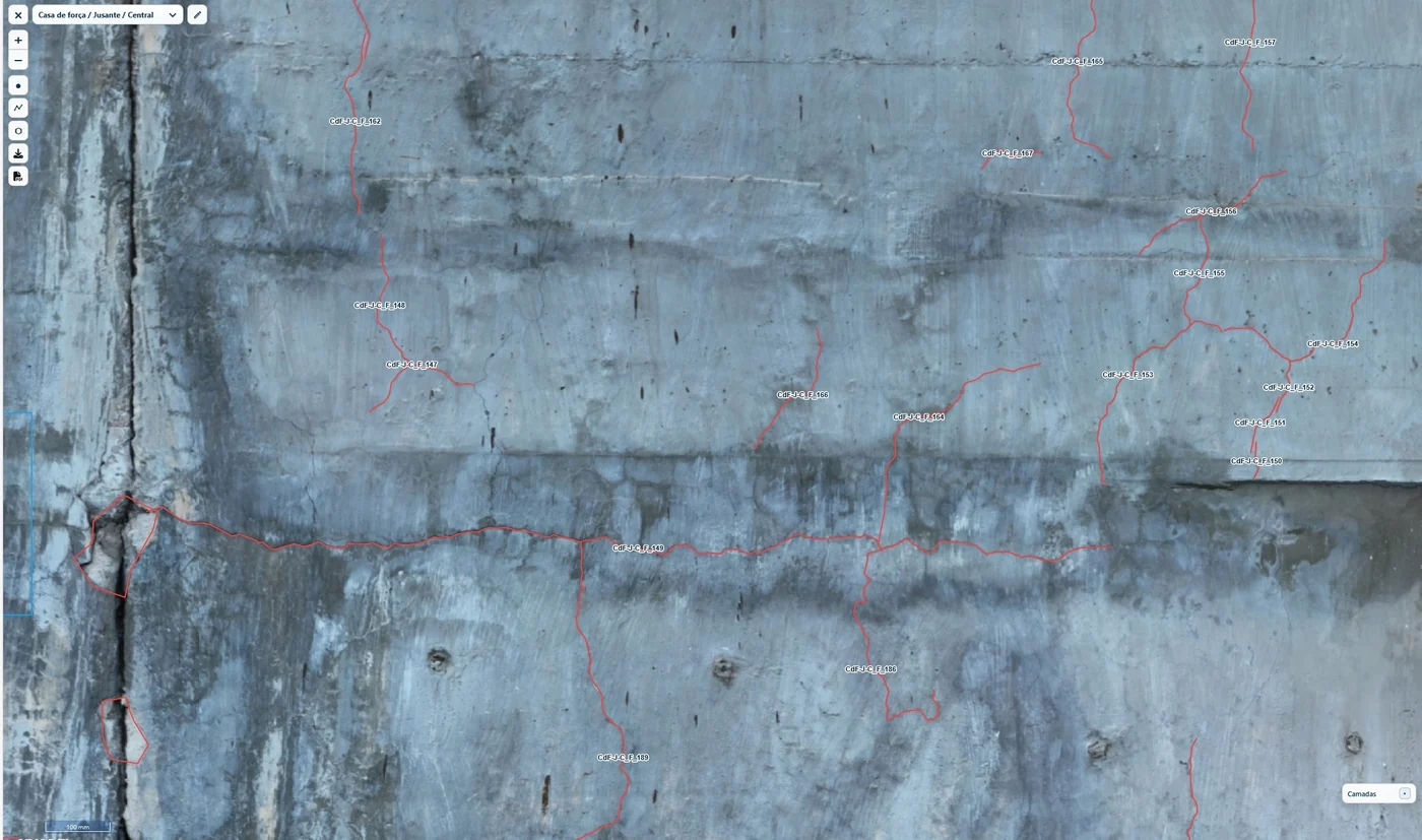 Fissures tracées sur l’orthophoto du parement aval