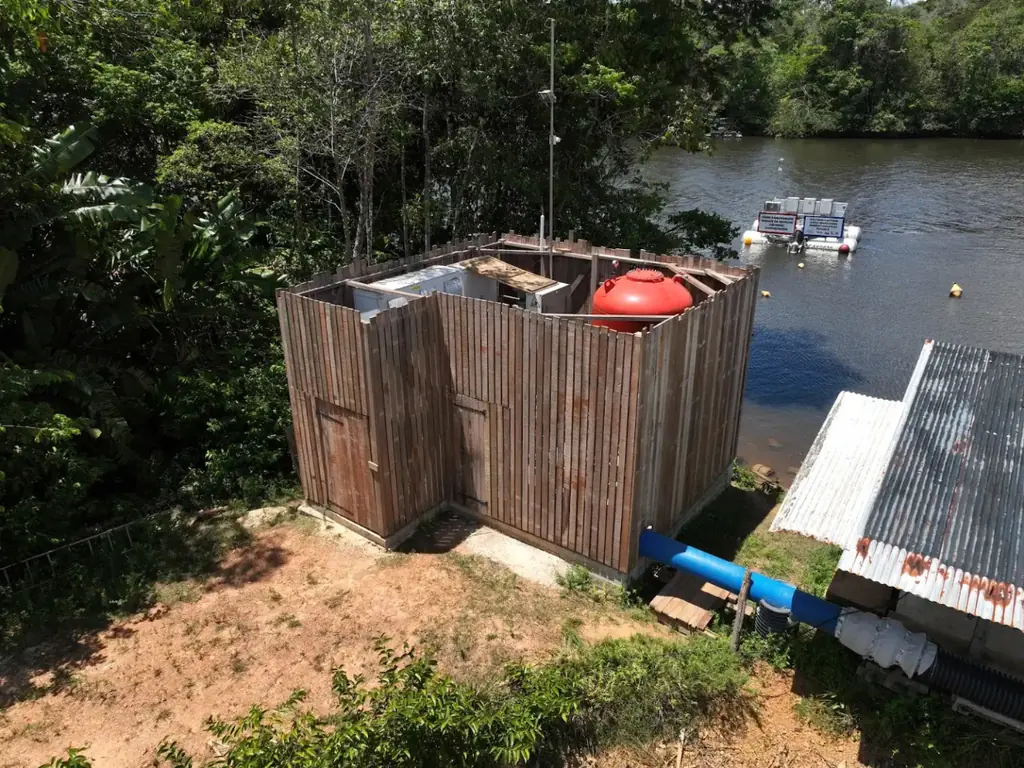 Photo coverage of a water tower and a drinking-water intake