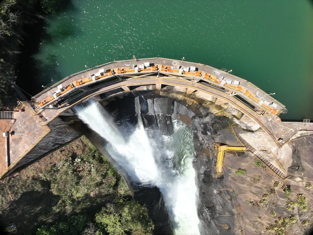 Drone au Brésil : inspection de barrages et jumeaux numériques