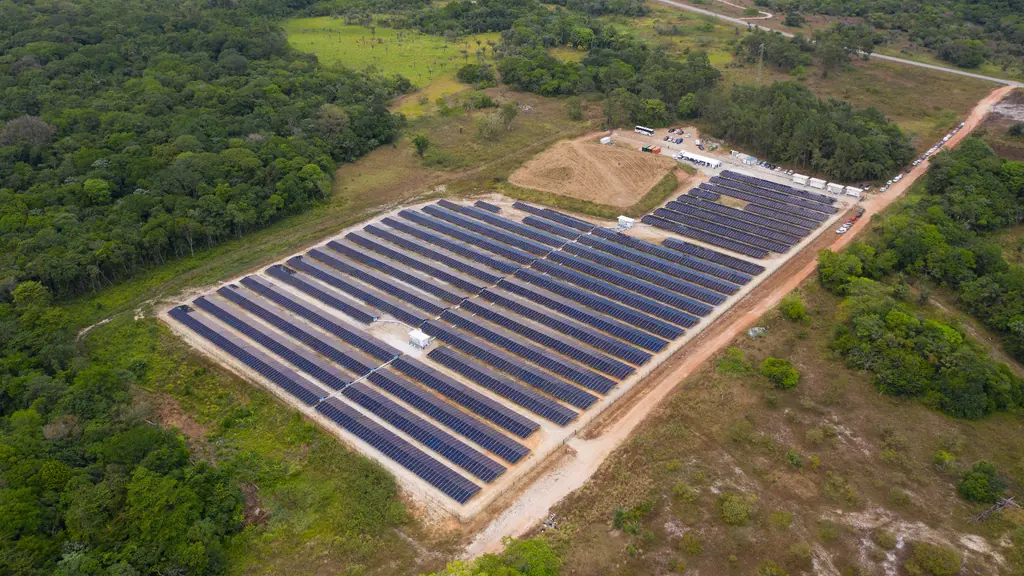 Savane des Pères solar plant: from bare ground to commissioning